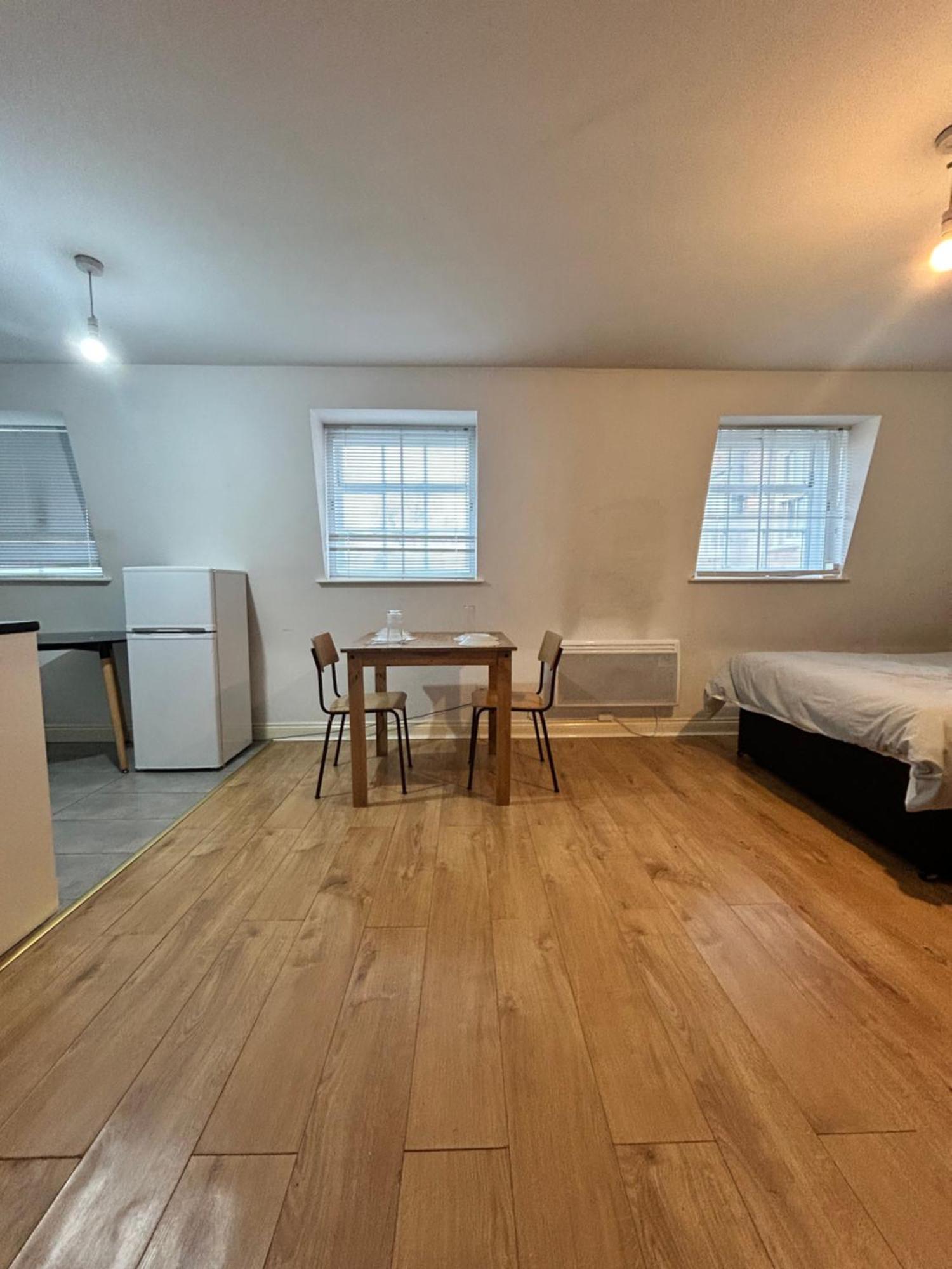 Leicester Studio At City Centre With Free Parking Exterior foto